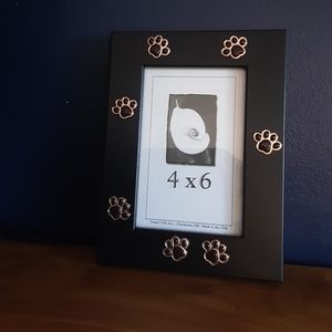 BLACK PAW PRINT FRAME